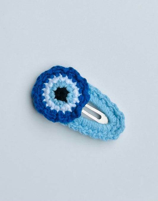 Evil eye crochet clip